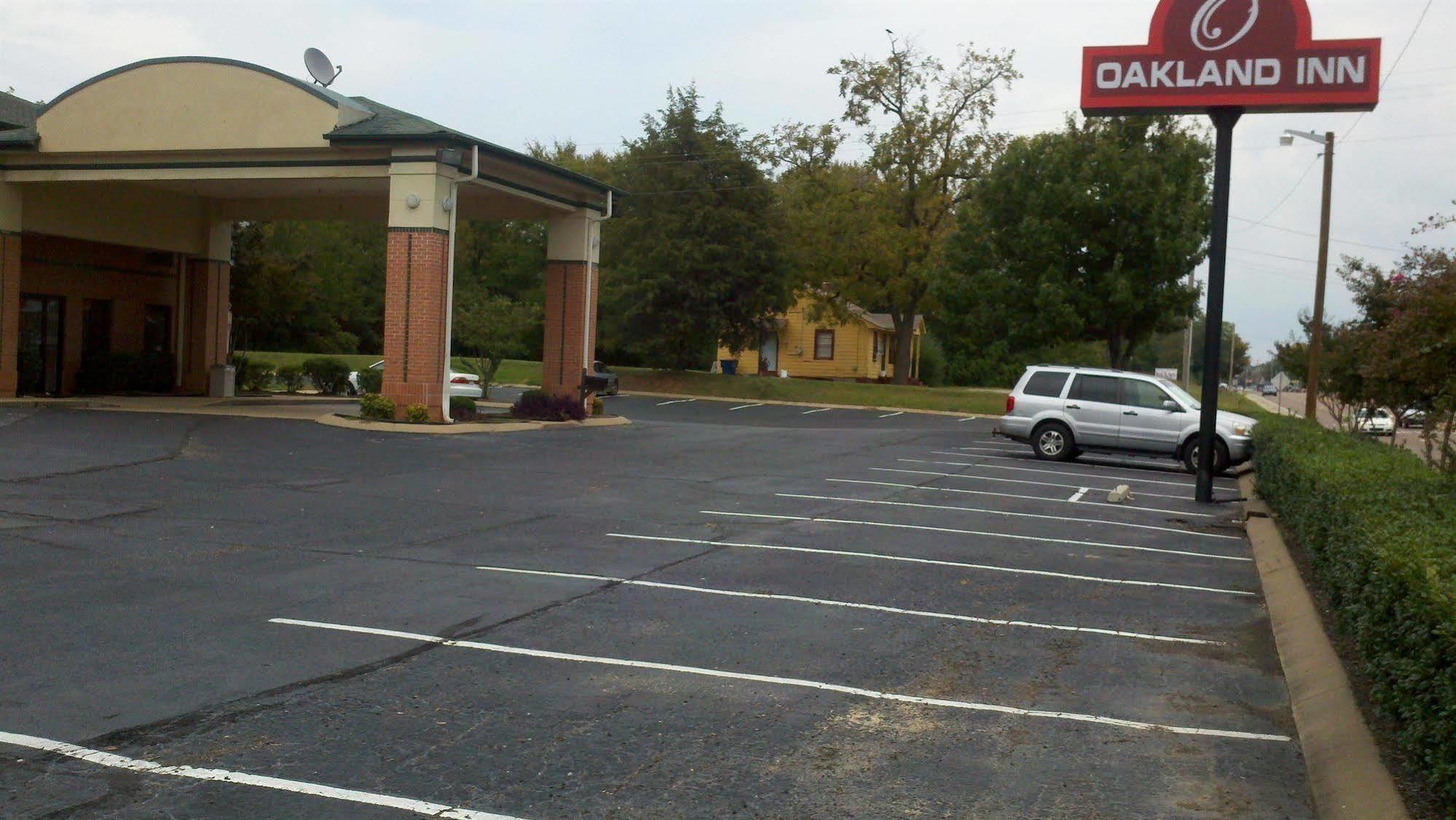 Oakland Inn ภายนอก รูปภาพ